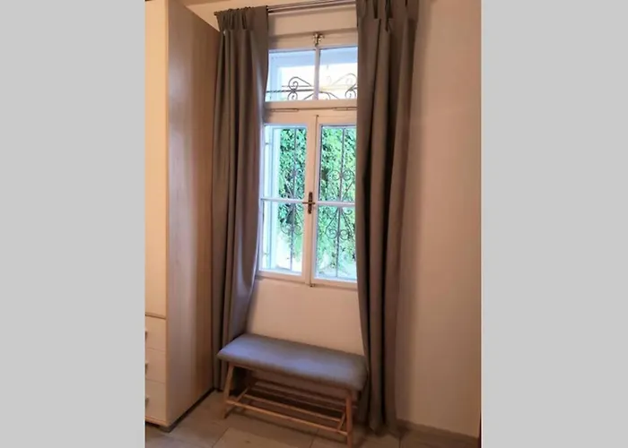 Try To Live Small In Center ! * 스플리트